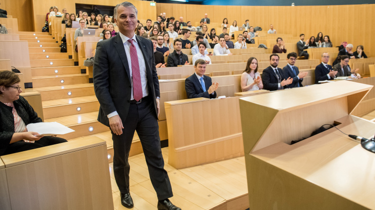 Comunicare in modo efficace: l'USI ospita Sergio Ermotti